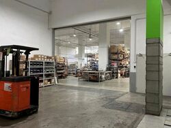 West Park Bizcentral (D22), Factory #614501231